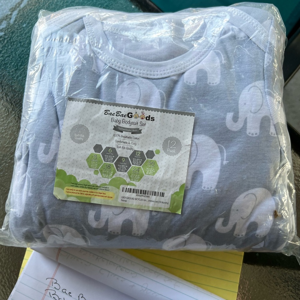 Baby bodysuit set